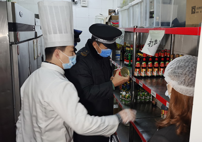 北京石景山加強(qiáng)餐飲企業(yè)防疫檢查，筑牢食品安全防線